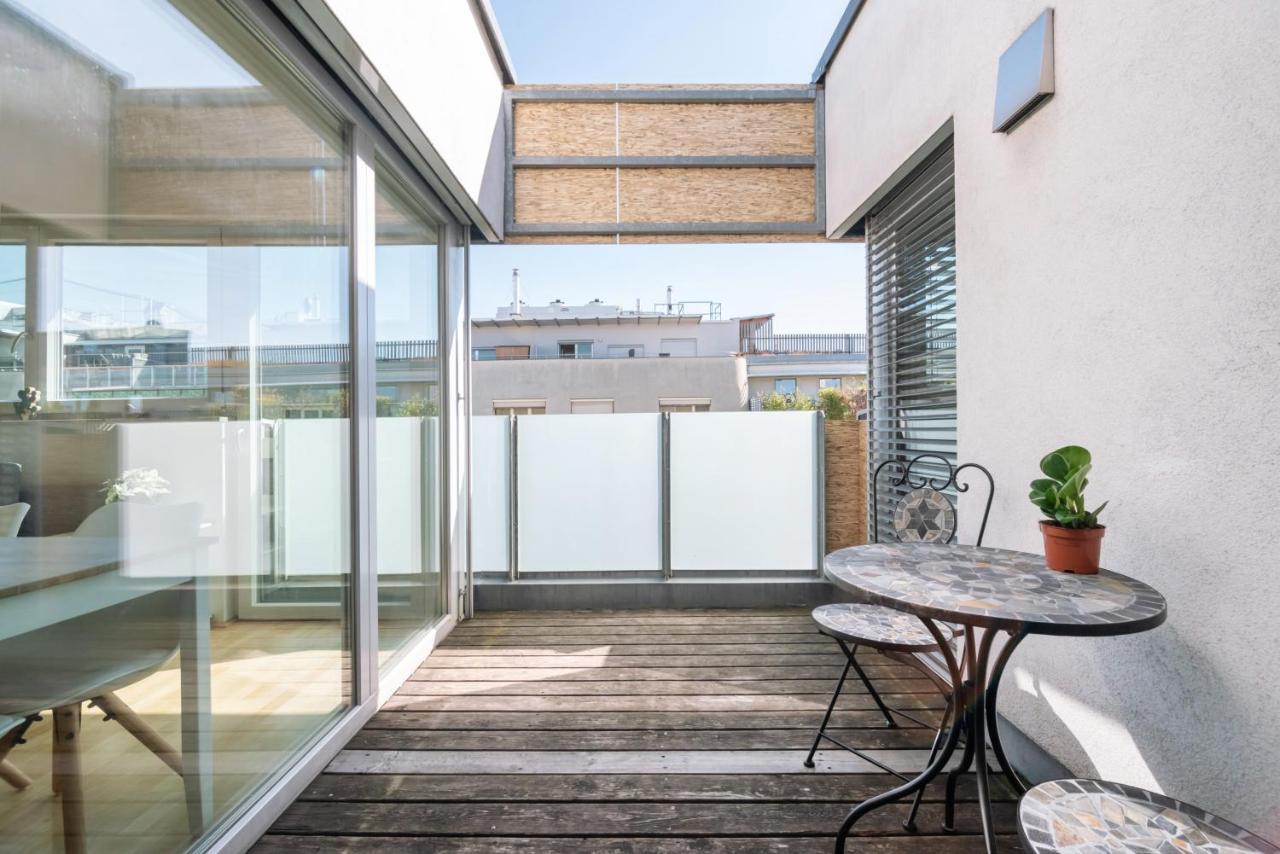 Helles, Neues Dg Apartment Mit Blick Zum Donauturm เวียนนา ภายนอก รูปภาพ