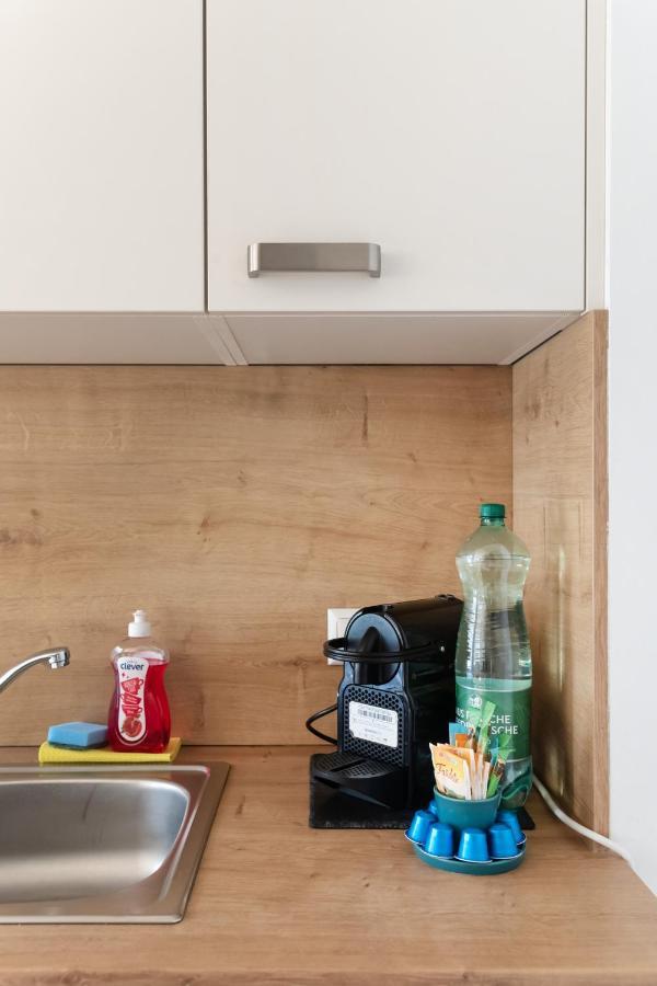 Helles, Neues Dg Apartment Mit Blick Zum Donauturm เวียนนา ภายนอก รูปภาพ